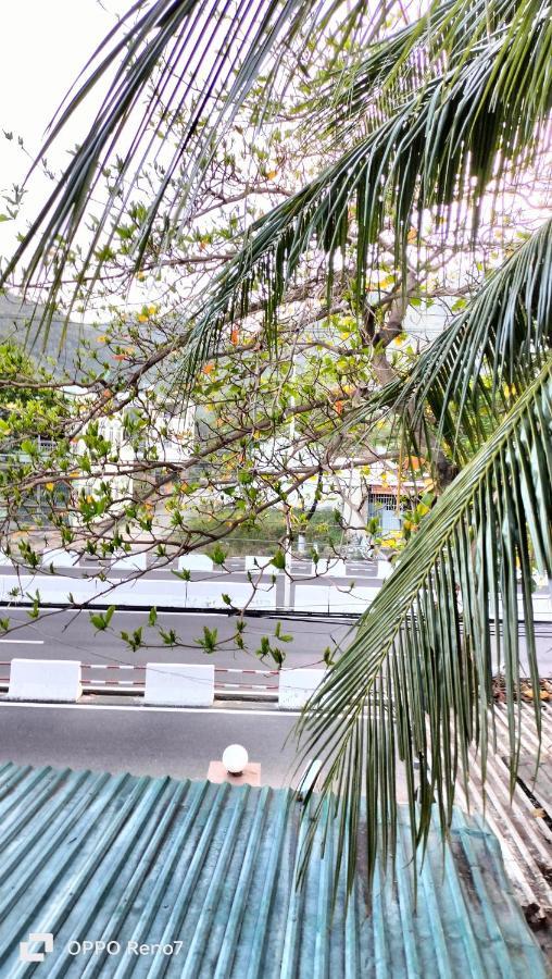 Nha Nghi Lam Tung Bed & Breakfast Nha Trang Bagian luar foto